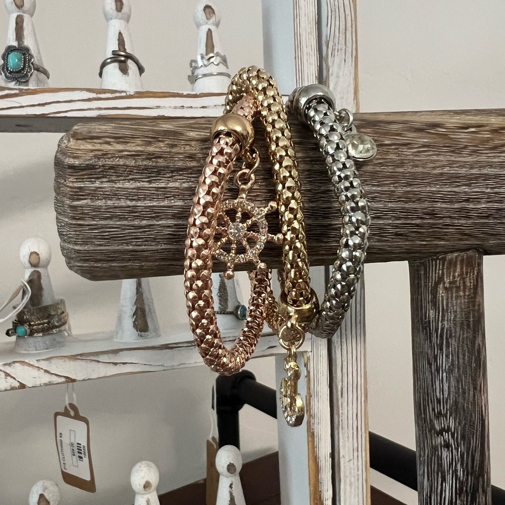 New Trend Coastal Cowgirl mixed metal set of 3 bracelets Silver Gold Crystal - Picture 3 of 4